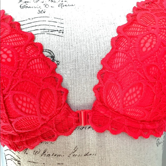 ❤️‍🔥 PINK Lace Bra ❤️‍🔥 - Picture 7 of 11